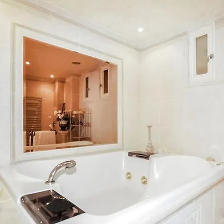 Charming With Pool, Sea And Mountain Views *